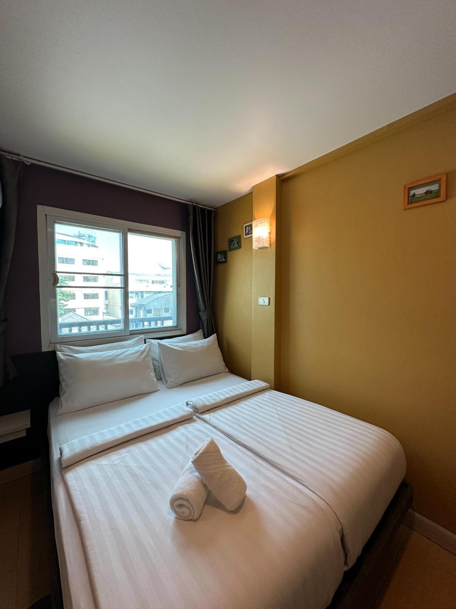 Bbhouse Phra Athit Hotel Bangkok Ngoại thất bức ảnh